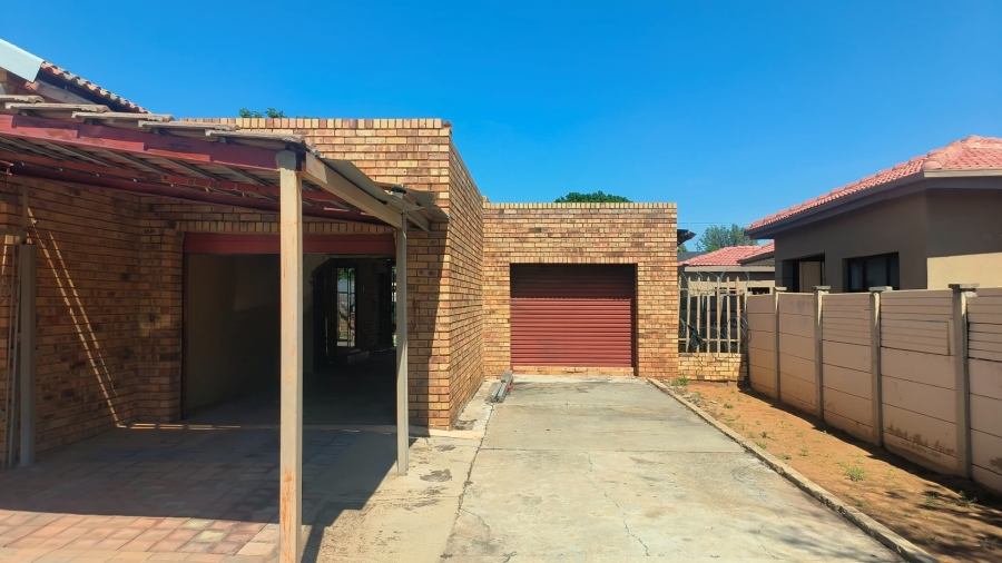 3 Bedroom Property for Sale in Collerville North West